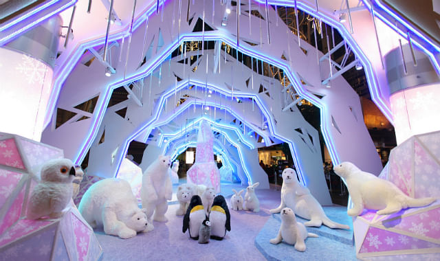 5 Christmassy things to do in Hong Kong DECOR Langham Place THE ICEBERG